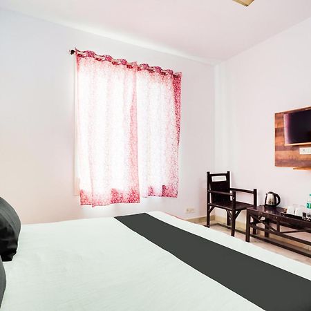 Hotel O Noida Stay ภายนอก รูปภาพ