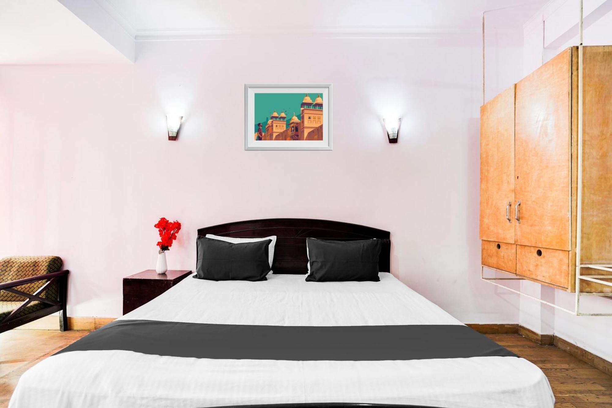 Hotel O Noida Stay ภายนอก รูปภาพ